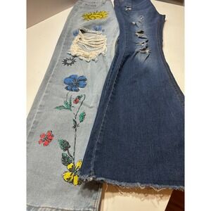 Women's Jeans 2 pair. Shein Floral Size M/6 and unbranded size Large Flare Jeans